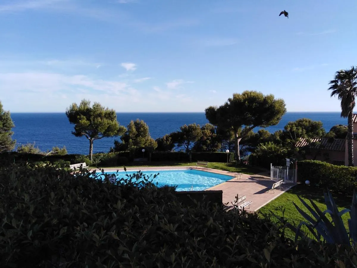 Saint-Mandrier-Sur-Mer, Ravissant T2 Vue Mer