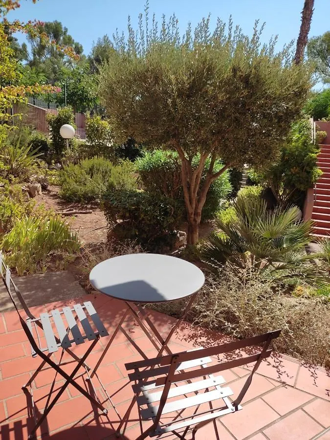 Apartment Saint-Mandrier-Sur-Mer, Ravissant T2 Vue Mer